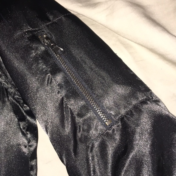 Forever 21 bomber jacket - Picture 3 of 4